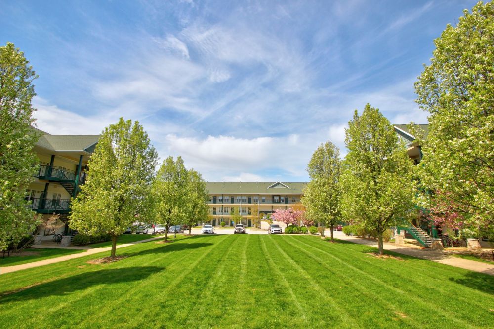 Scholar's Quad IDS Housing Guide Bloomington, IN